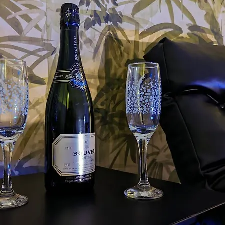 아파트 Le Boudoir D'emma - Jacuzzi Privatif - Detente - Massage 알랑송